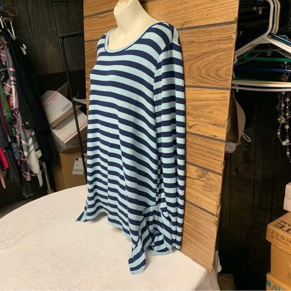 Lane Bryant green/blue bold striped tunic top size 14/16 cute hem - Picture 4 of 6